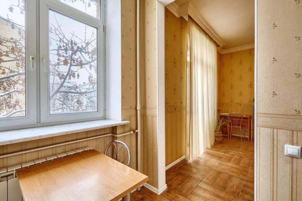 Apartment Near Bessarabsky Square Kiev Ngoại thất bức ảnh