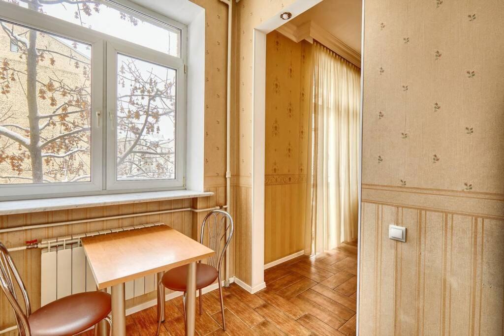 Apartment Near Bessarabsky Square Kiev Ngoại thất bức ảnh